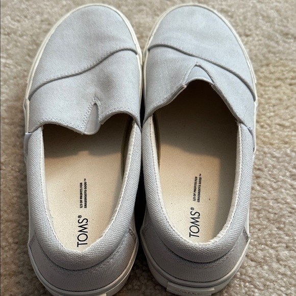 TOMS Slip-On Canvas Shoes in Light Gray - Picture 3 of 5